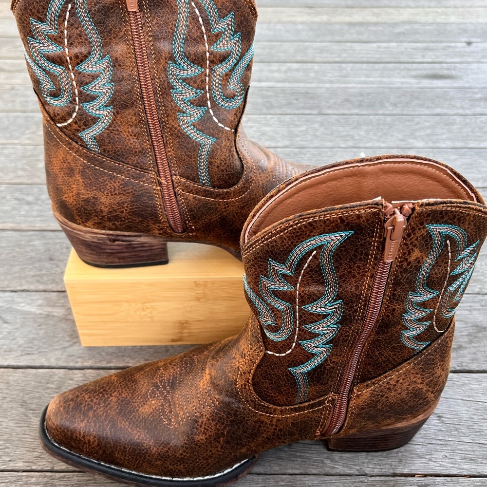 Roper Brown Heeled Boots